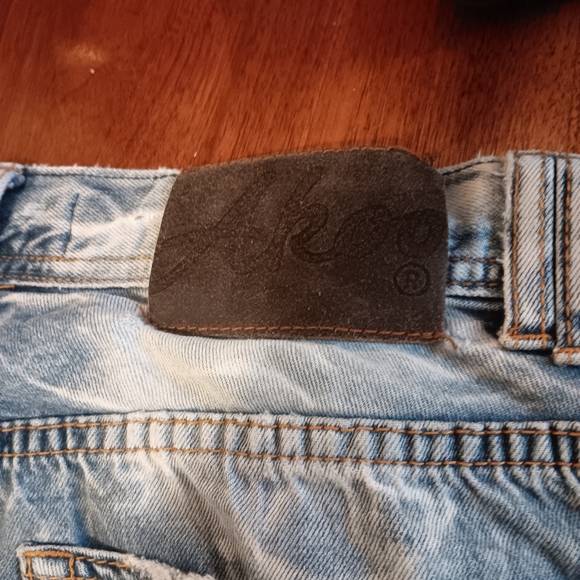 Akoo distressed jeans - Picture 6 of 8